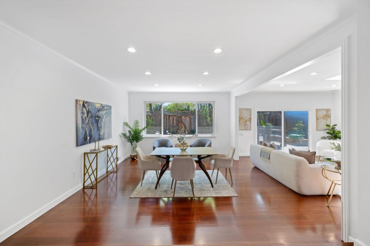 1096 Del Cambre Drive