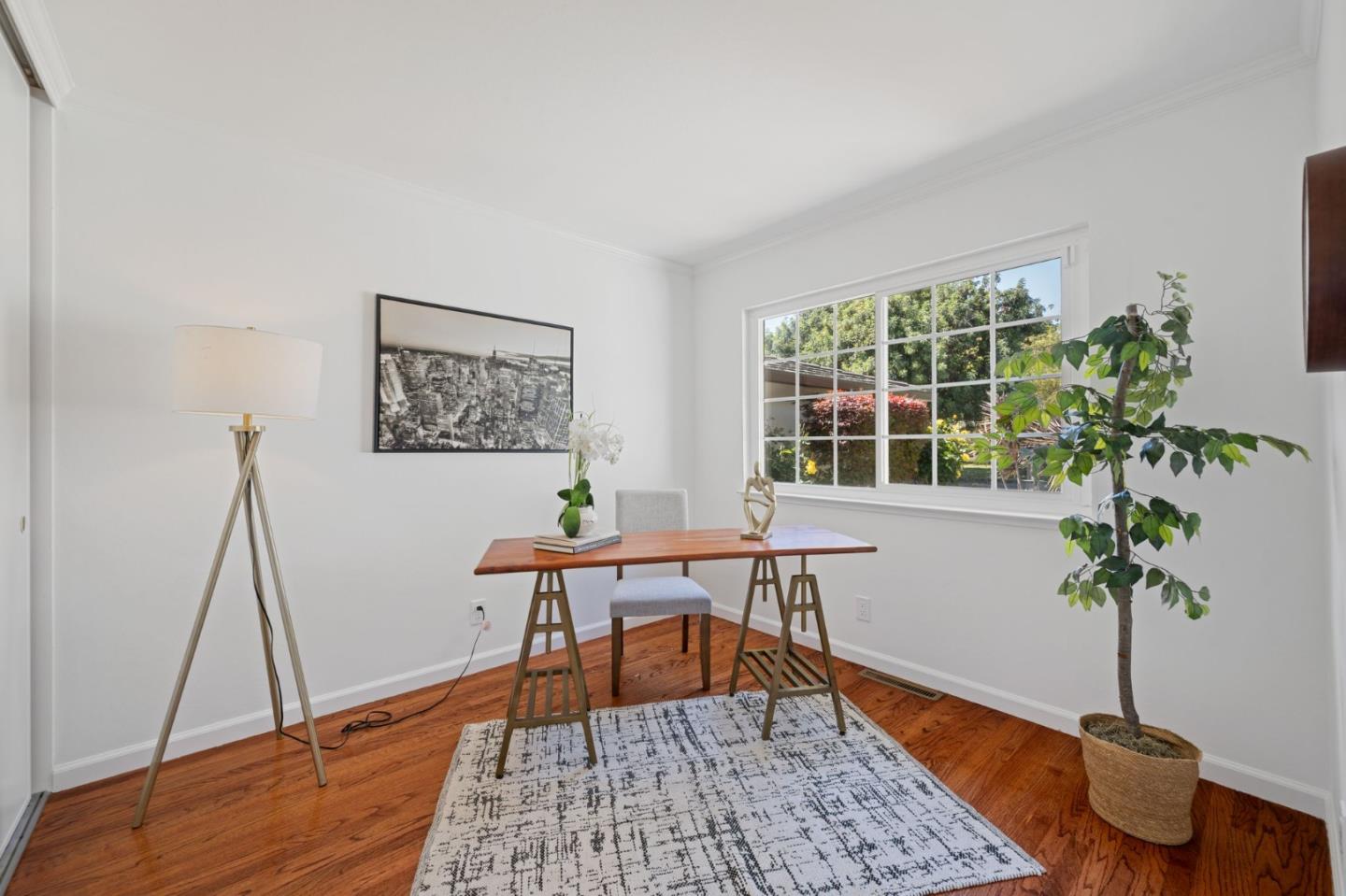 1096 Del Cambre Drive