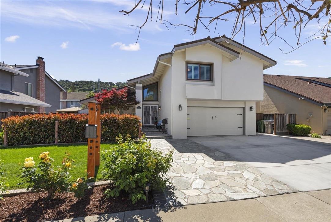 616 Brenda Lee Drive