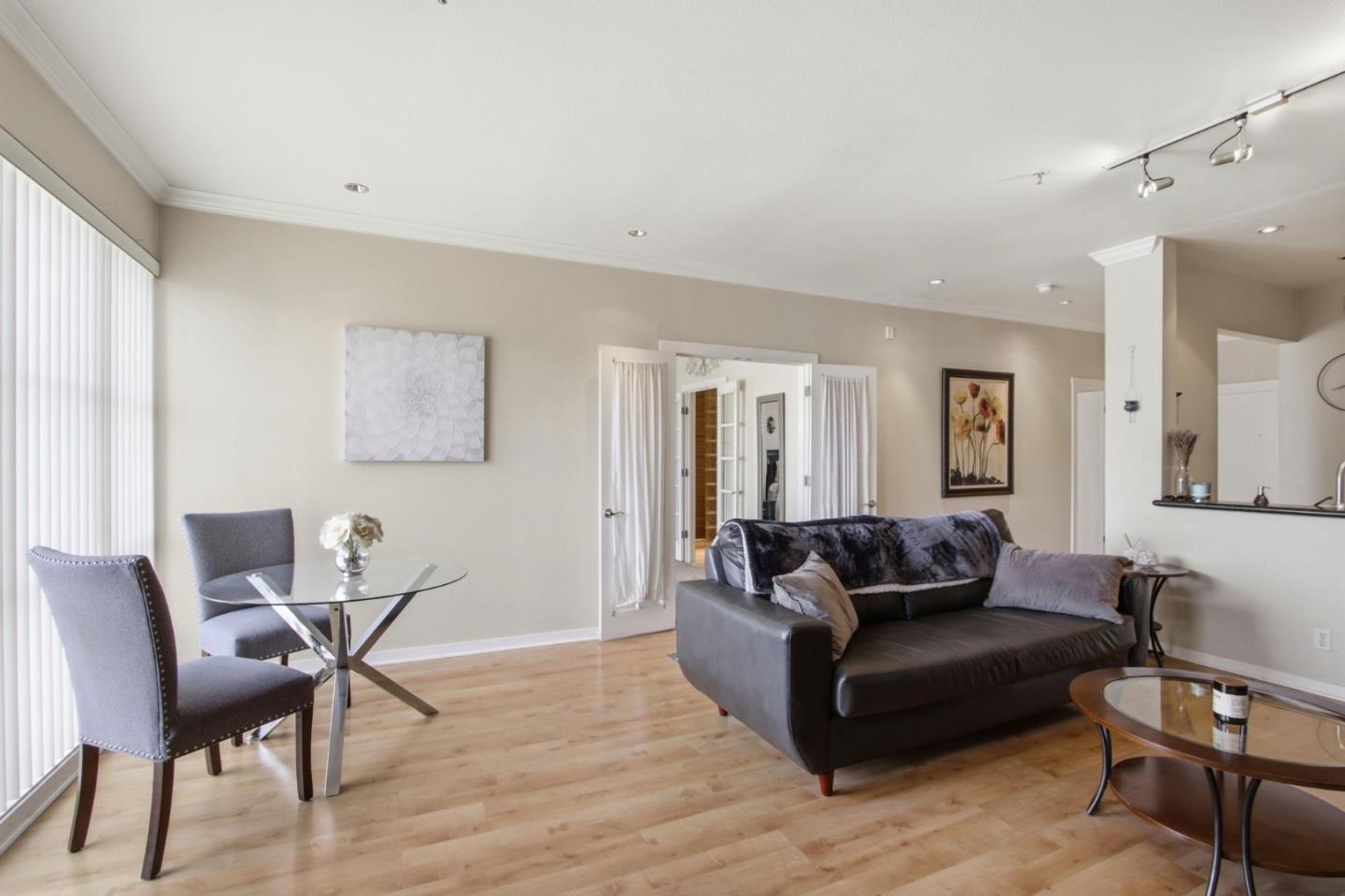 97 East Saint James Street 57