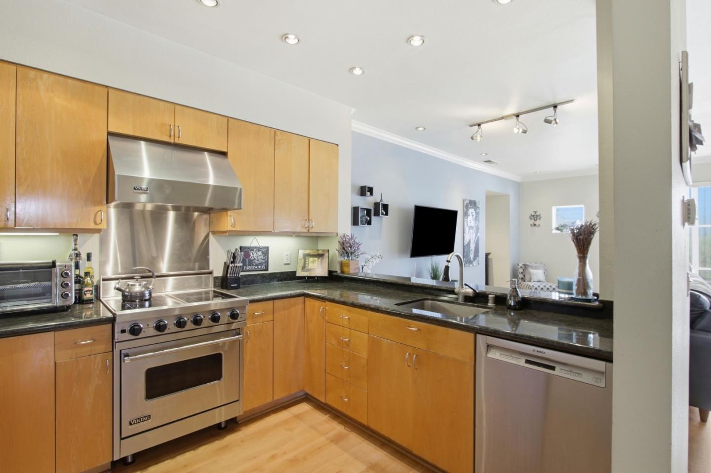 97 East Saint James Street 57