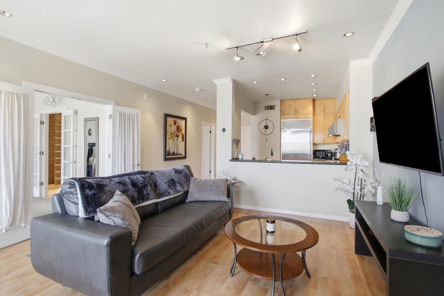 97 East Saint James Street 57