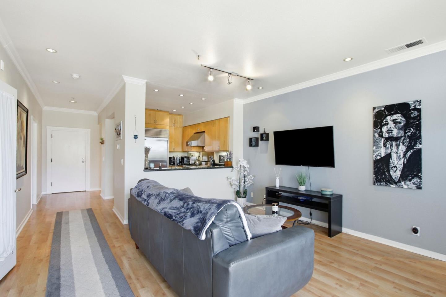 97 East Saint James Street 57