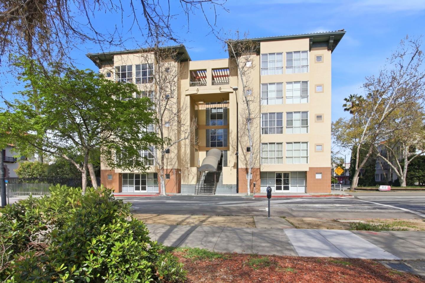 97 East Saint James Street 57