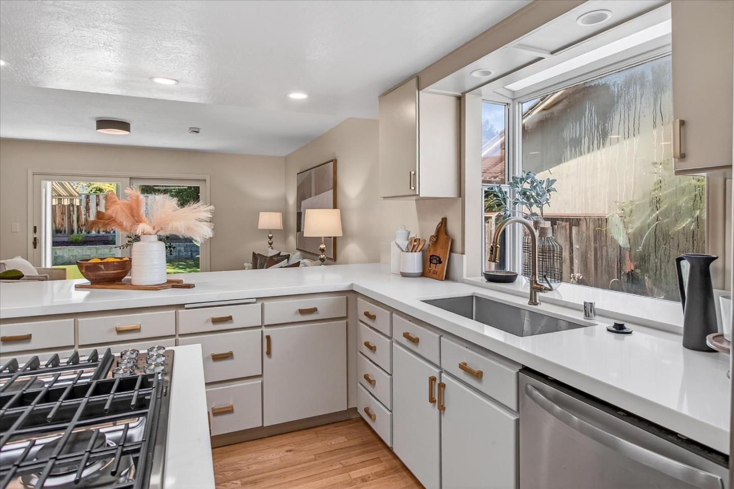 2758 Glorietta Circle