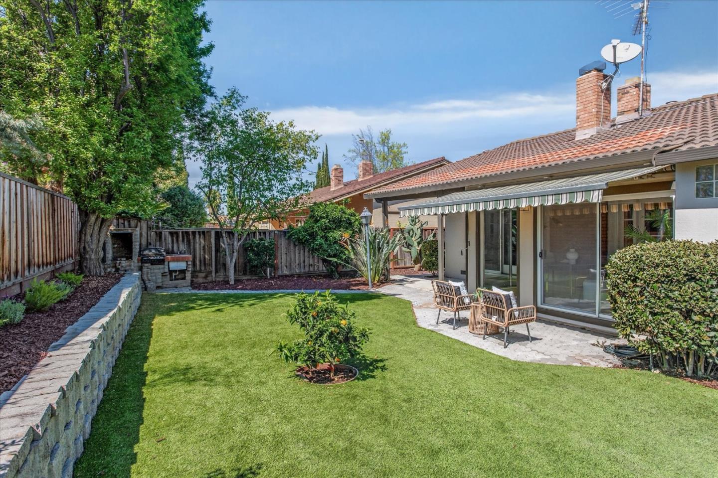 2758 Glorietta Circle