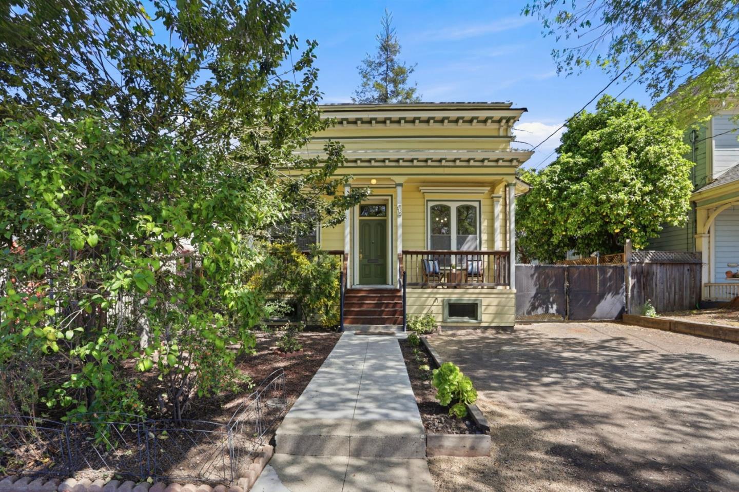 912 South 3rd Street