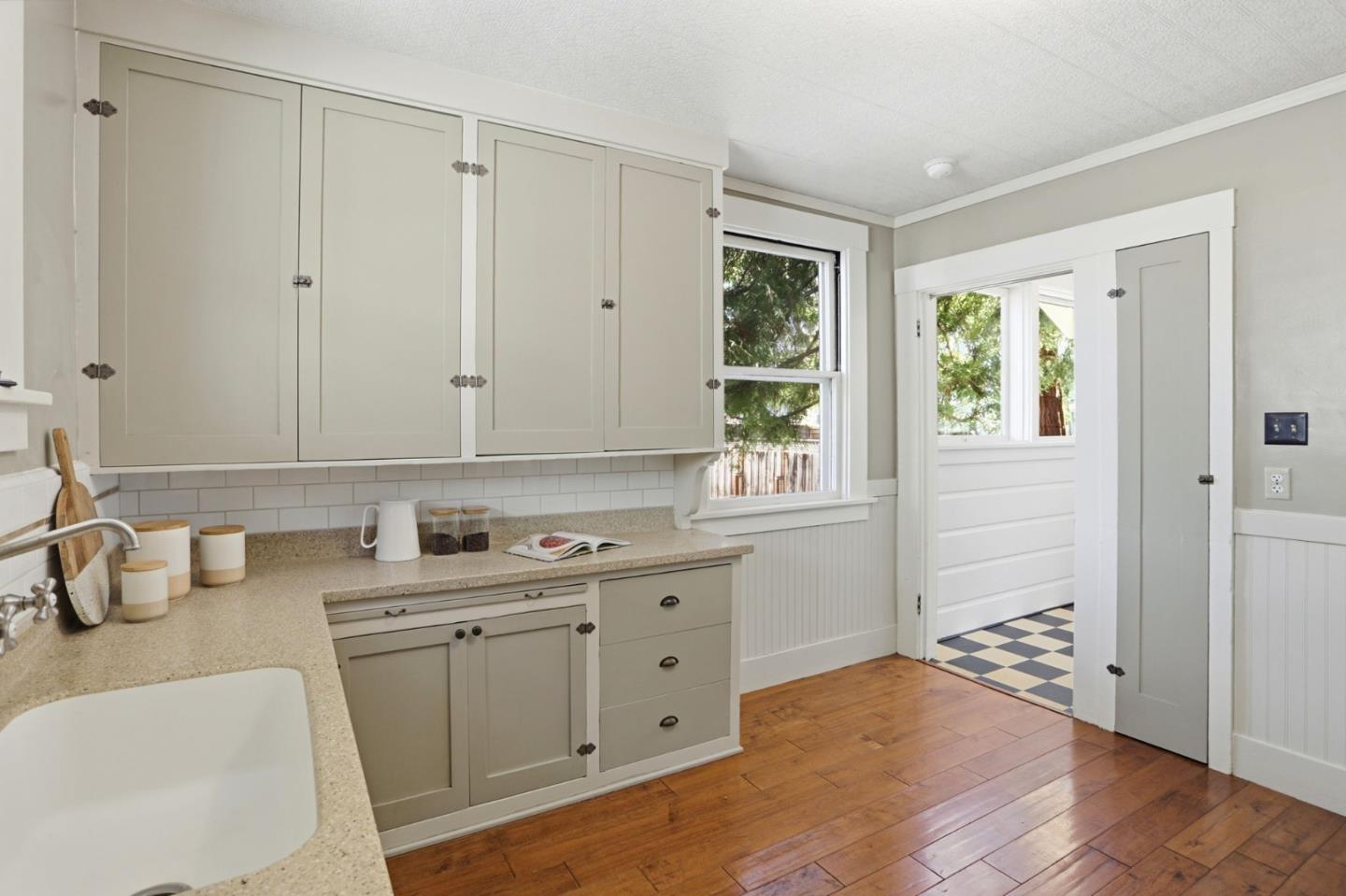 912 South 3rd Street