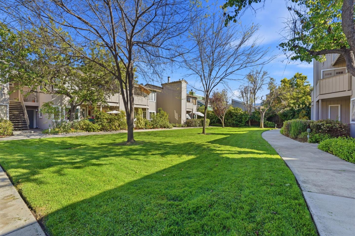 3492 Wine Barrel Way