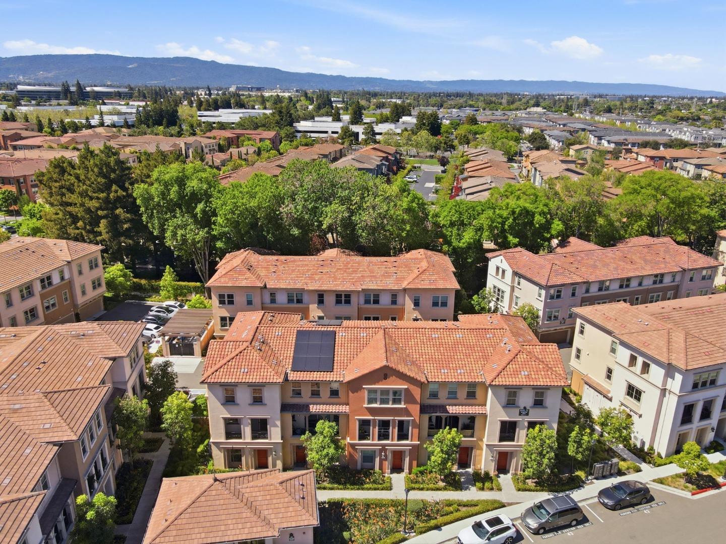 560 Saint Remi Terrace 1