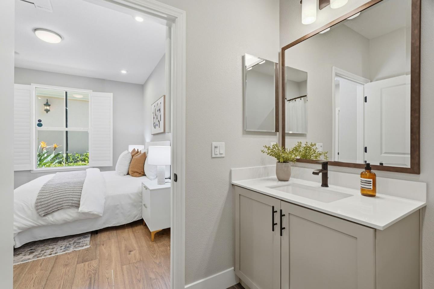 560 Saint Remi Terrace 1