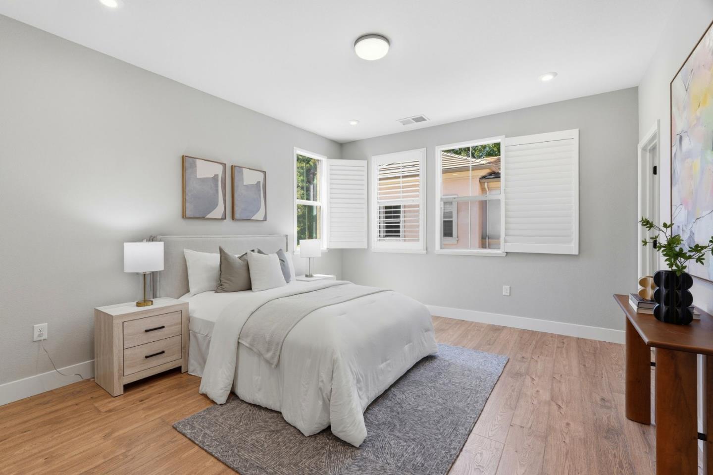 560 Saint Remi Terrace 1