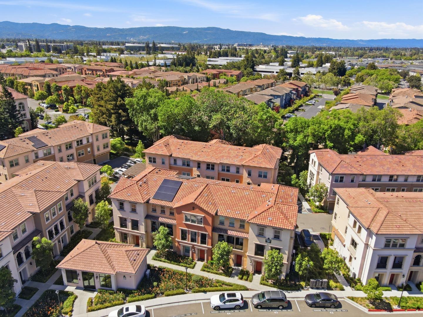 560 Saint Remi Terrace 1