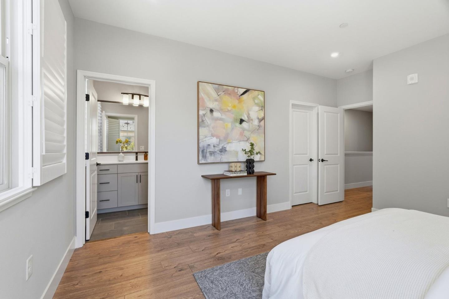 560 Saint Remi Terrace 1