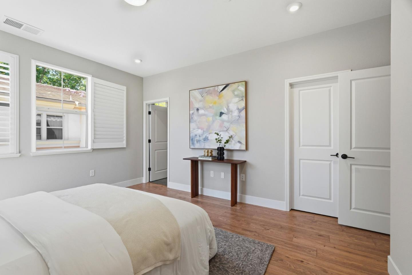 560 Saint Remi Terrace 1