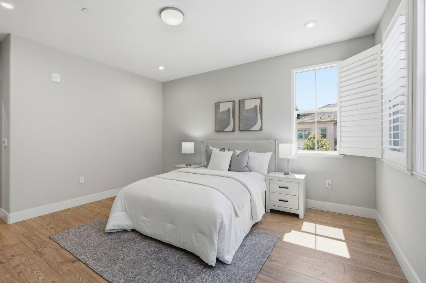 560 Saint Remi Terrace 1