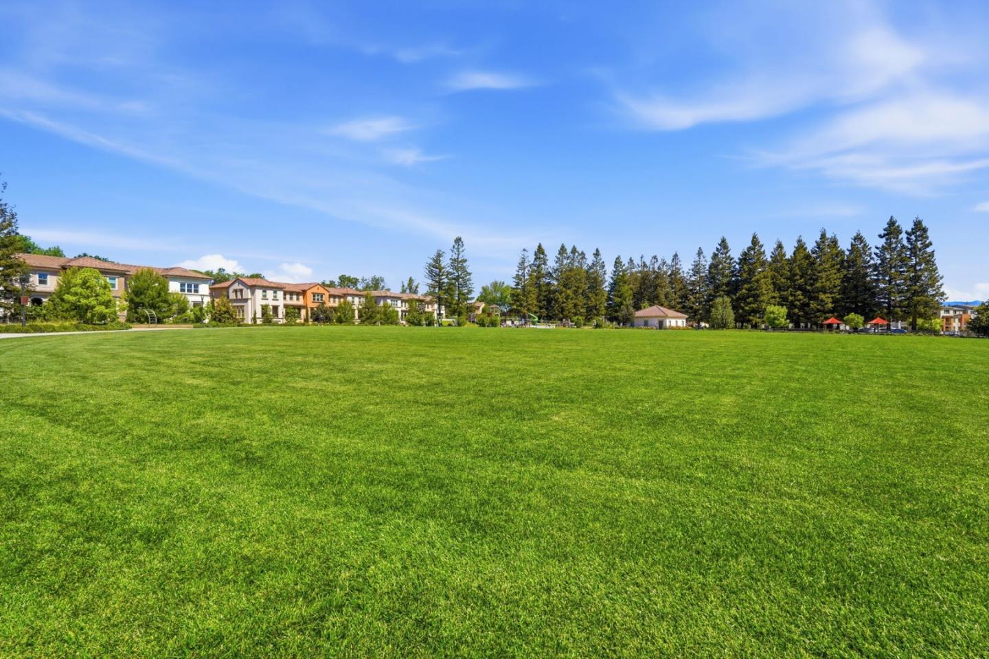 560 Saint Remi Terrace 1