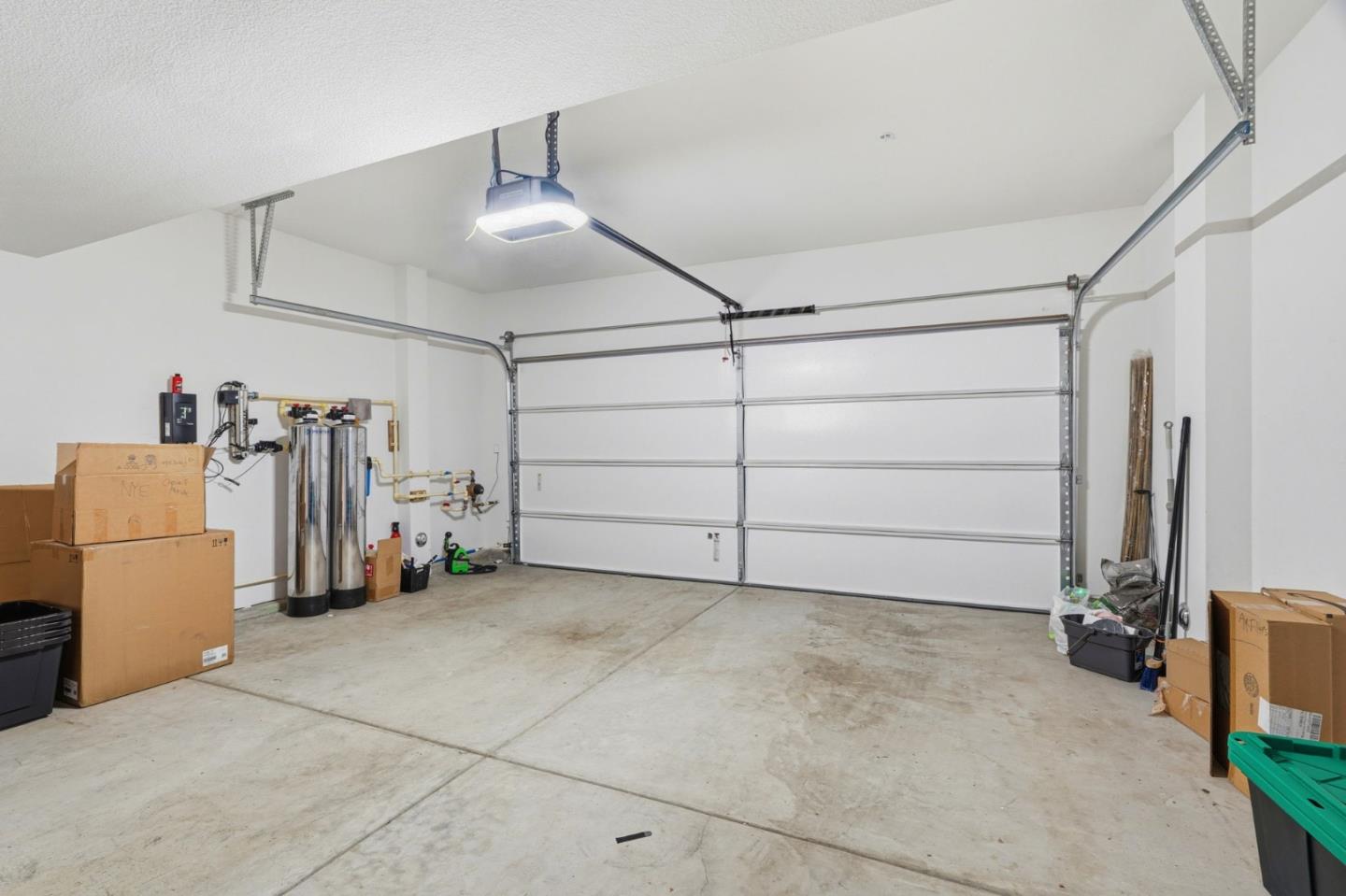 560 Saint Remi Terrace 1