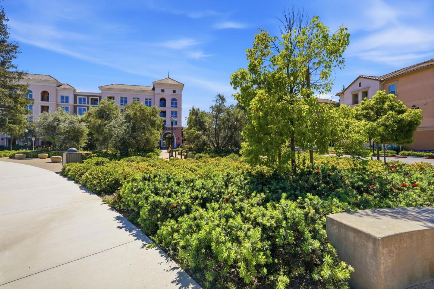 560 Saint Remi Terrace 1