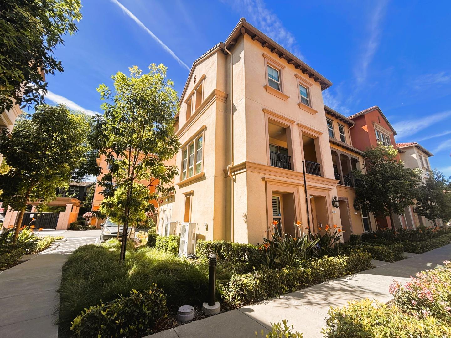 560 Saint Remi Terrace 1