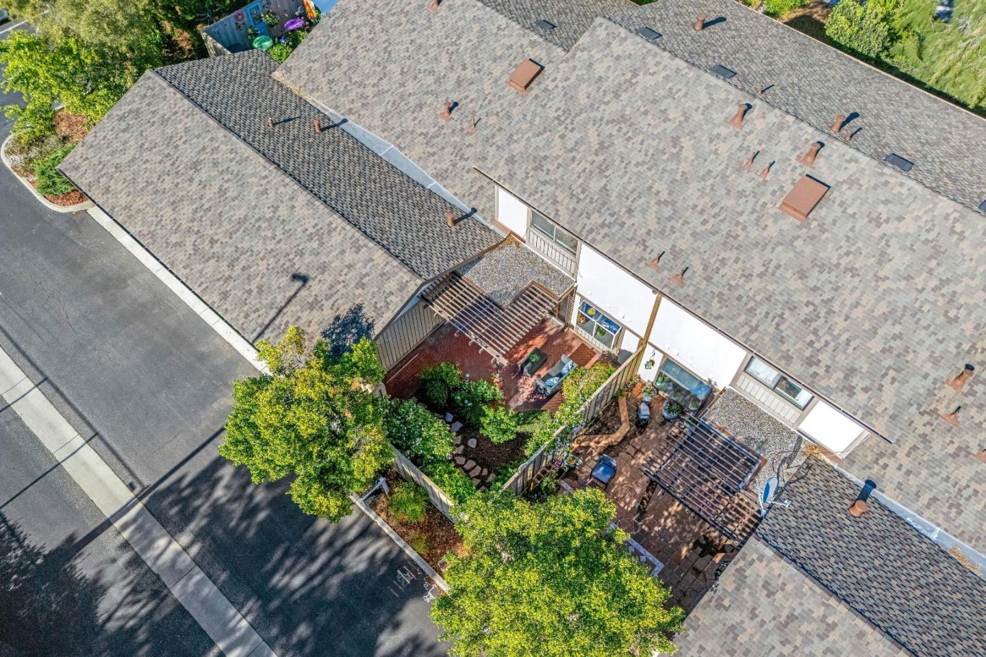 6046 Calle De Rico