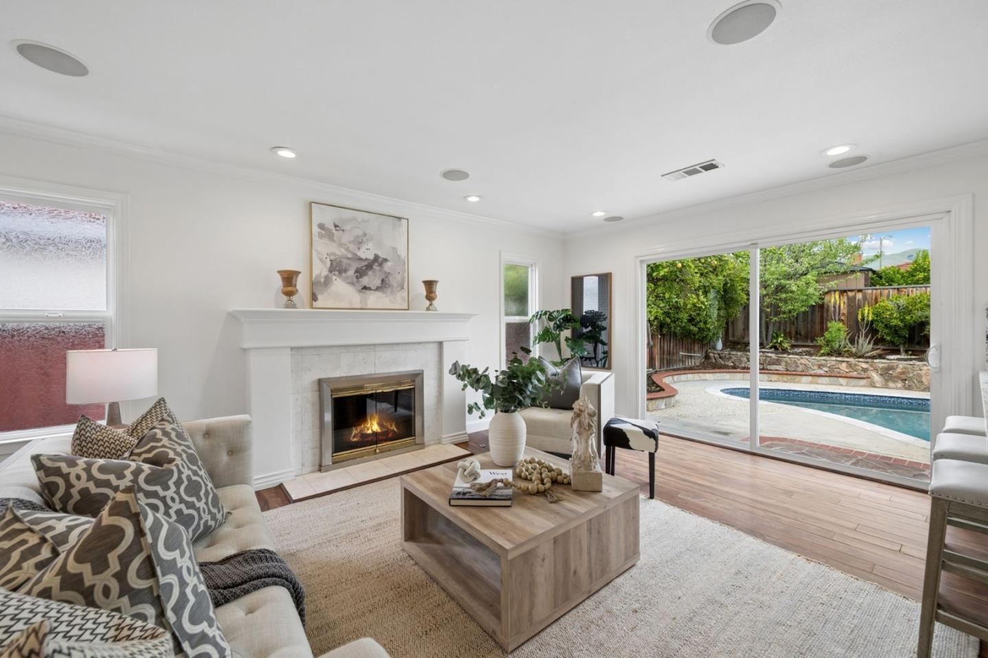 702 Royal Glen Drive