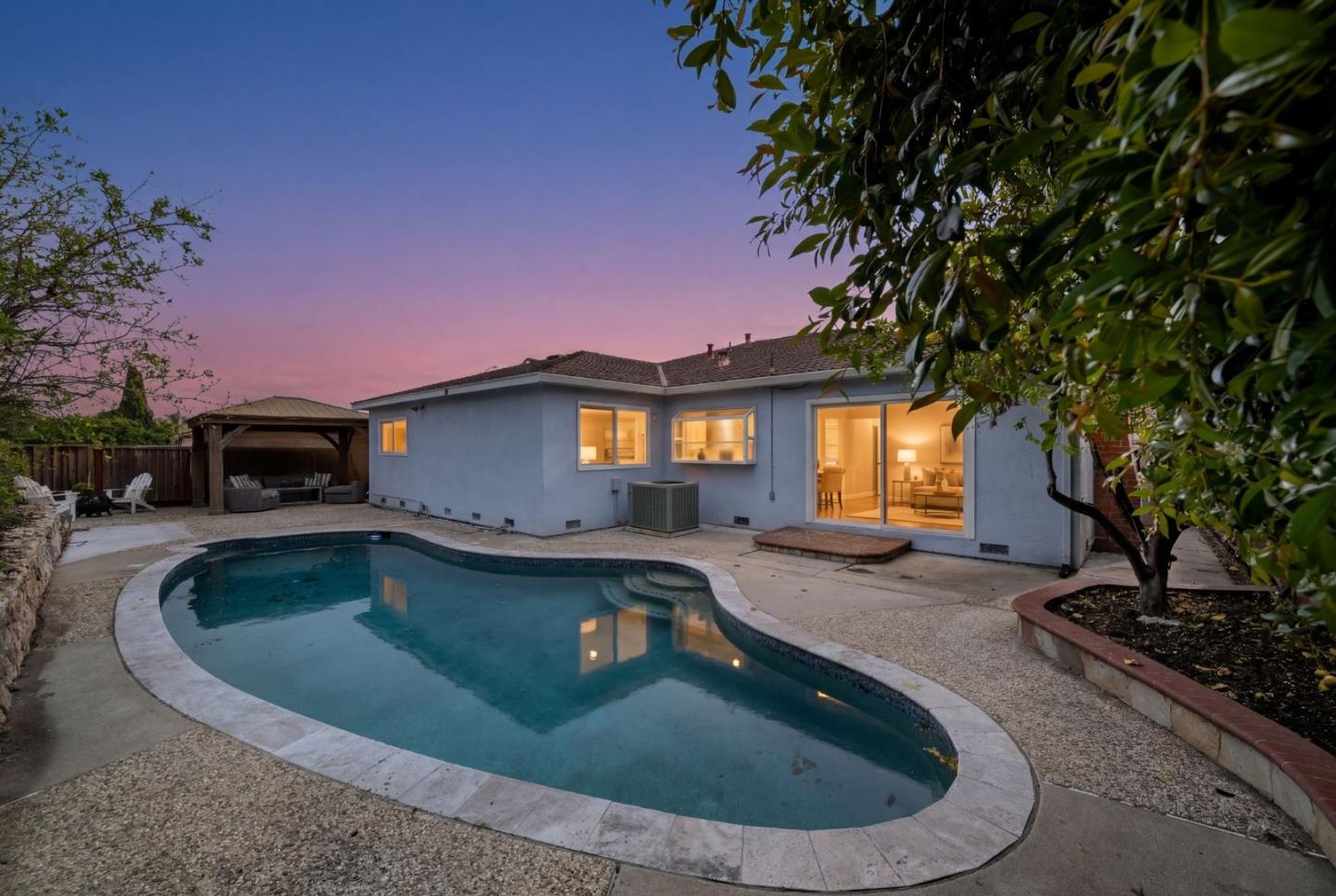 702 Royal Glen Drive