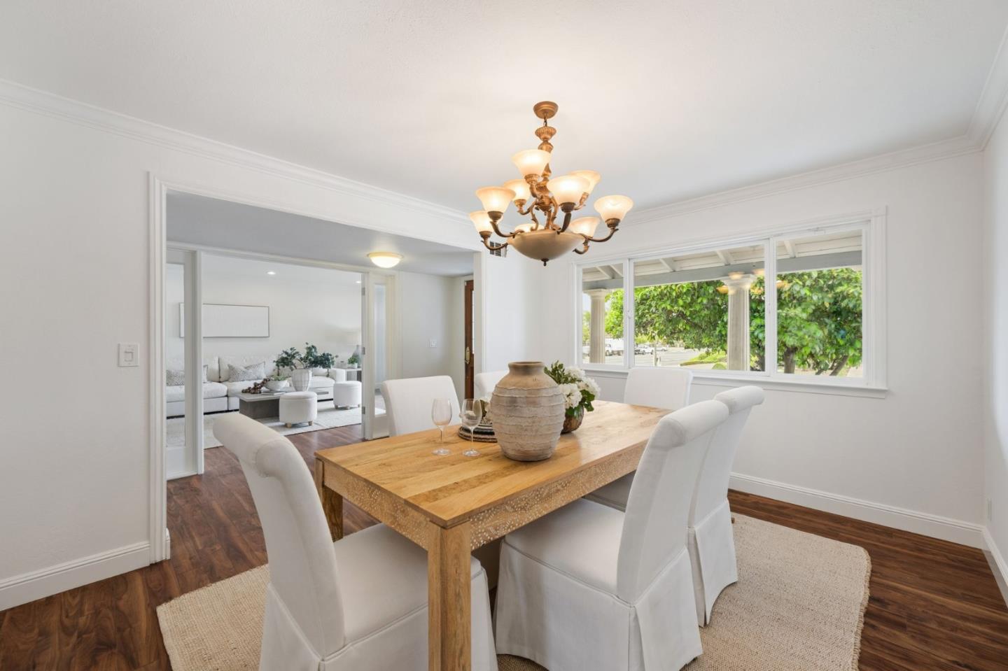 702 Royal Glen Drive