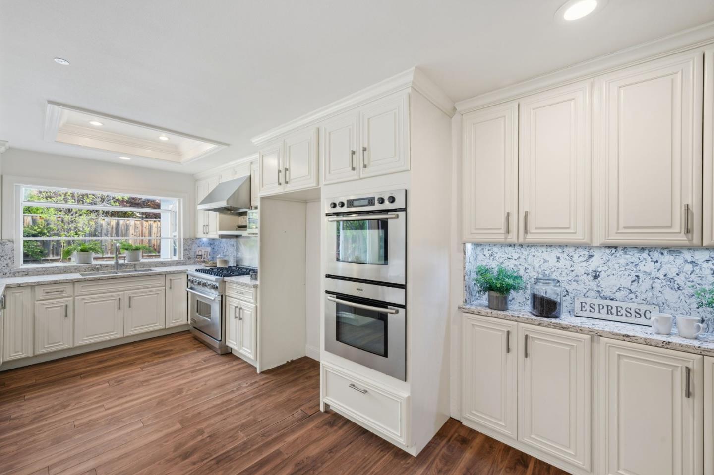 702 Royal Glen Drive