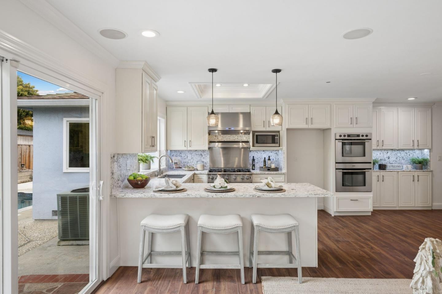 702 Royal Glen Drive