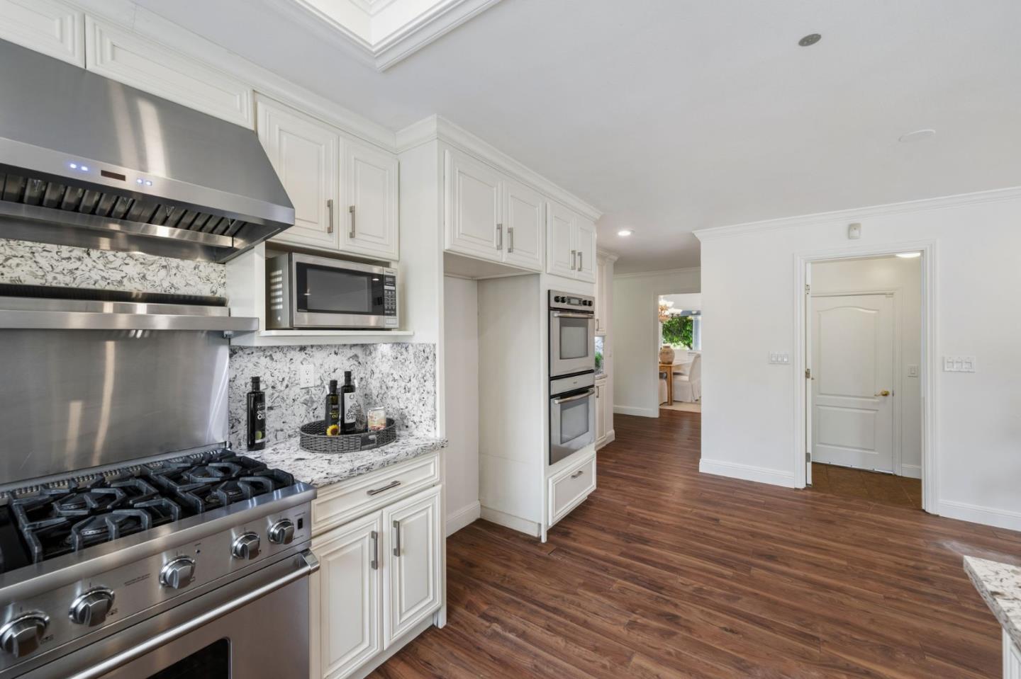 702 Royal Glen Drive