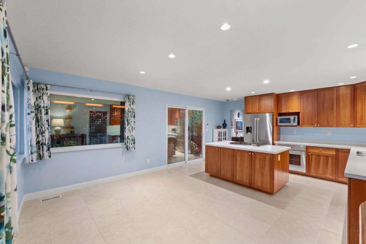 3615 Country Club Drive