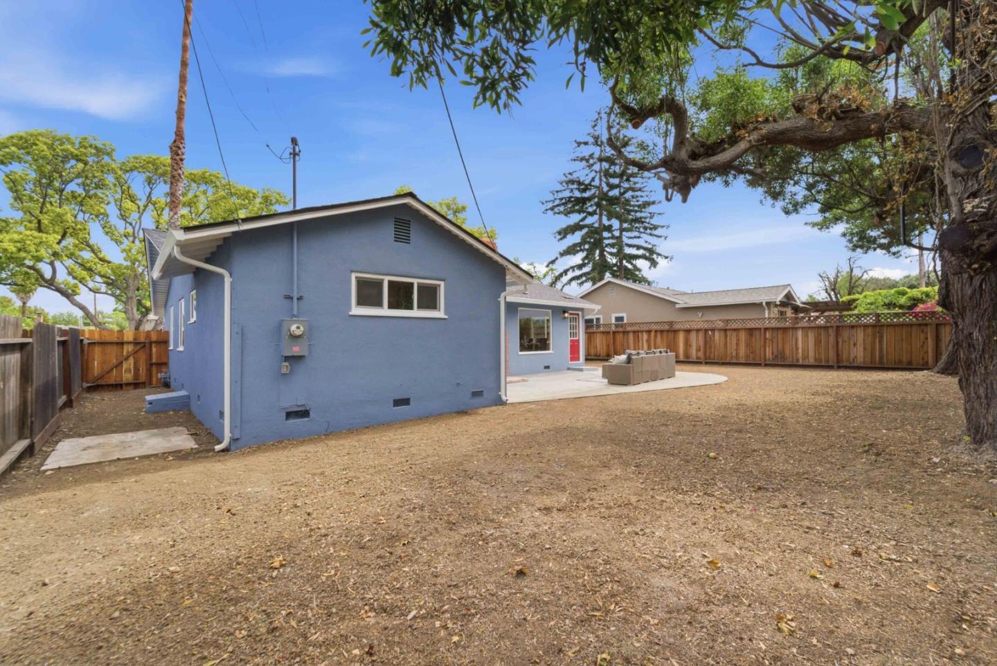 381 Manchester Avenue