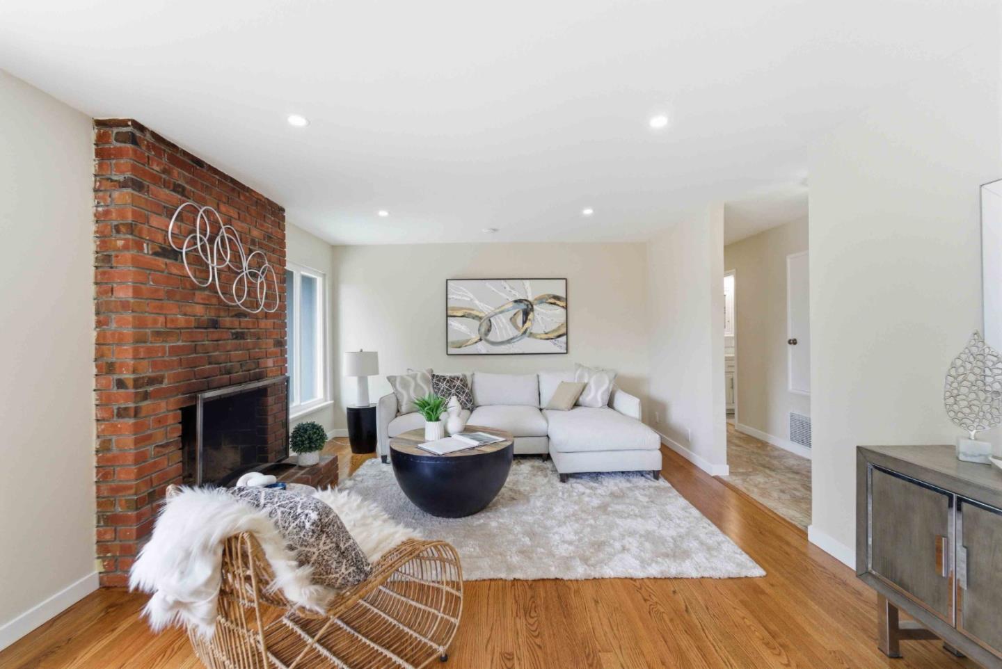 381 Manchester Avenue