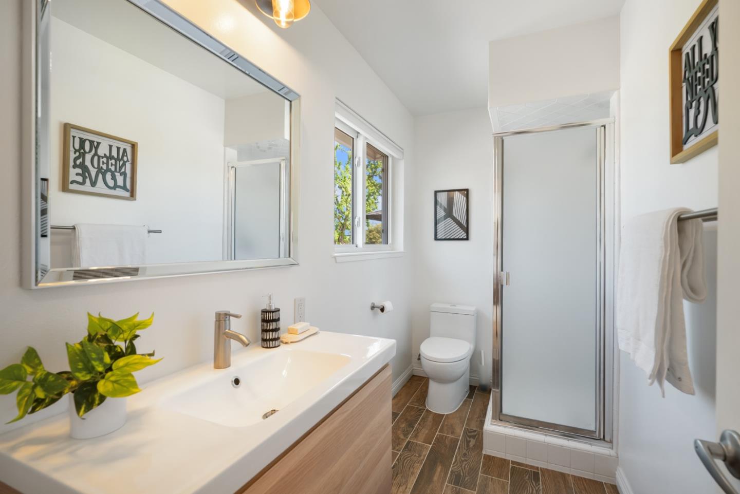 1602 Sheffield Avenue