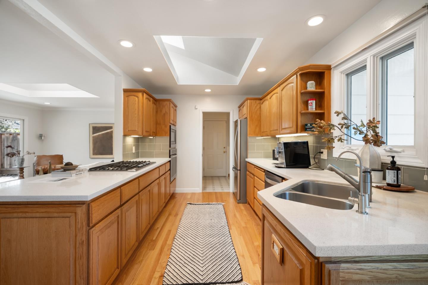 1602 Sheffield Avenue