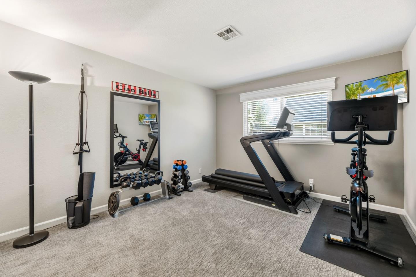 711 Chatsworth Place