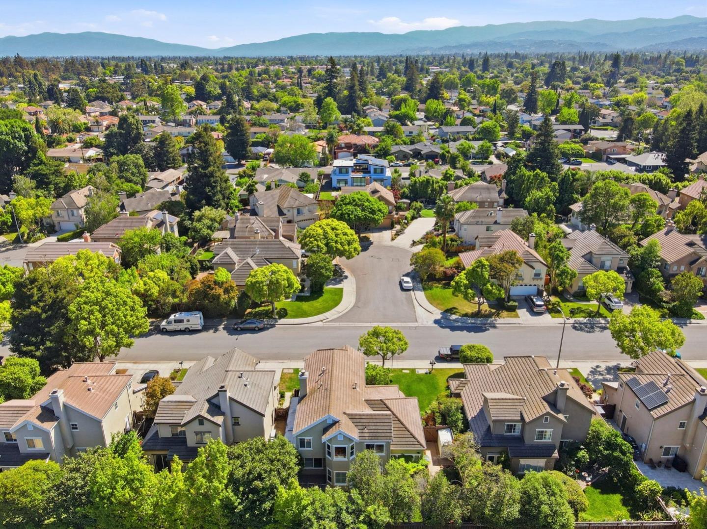 569 Cherrywood Drive