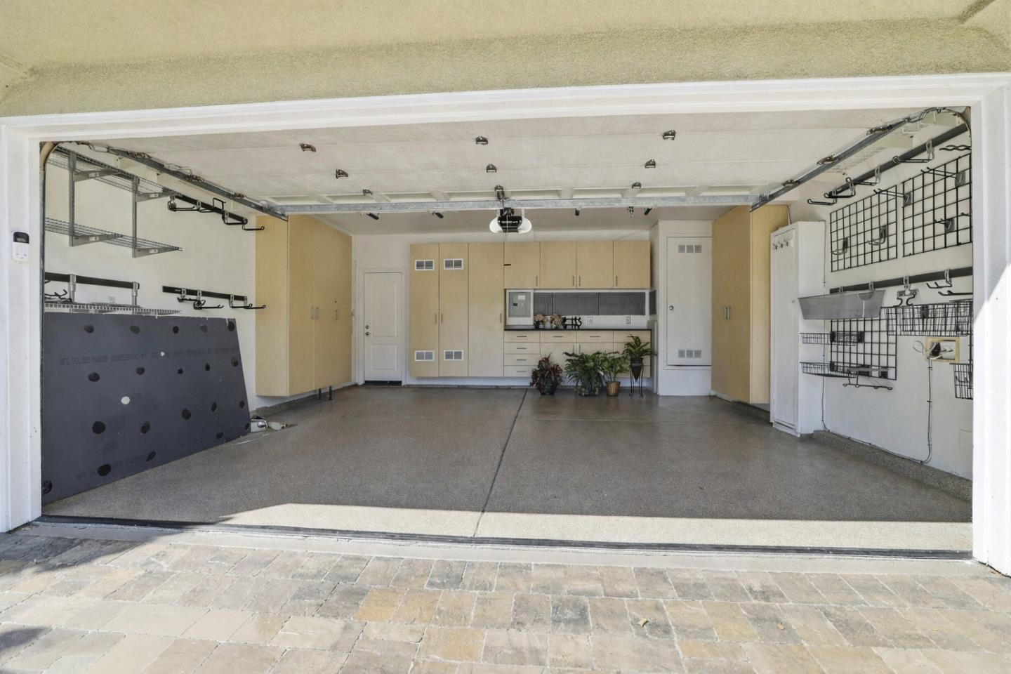 569 Cherrywood Drive