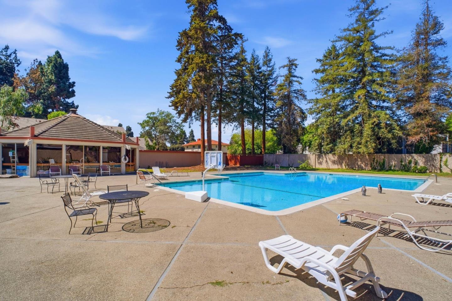 39902 Fremont Boulevard