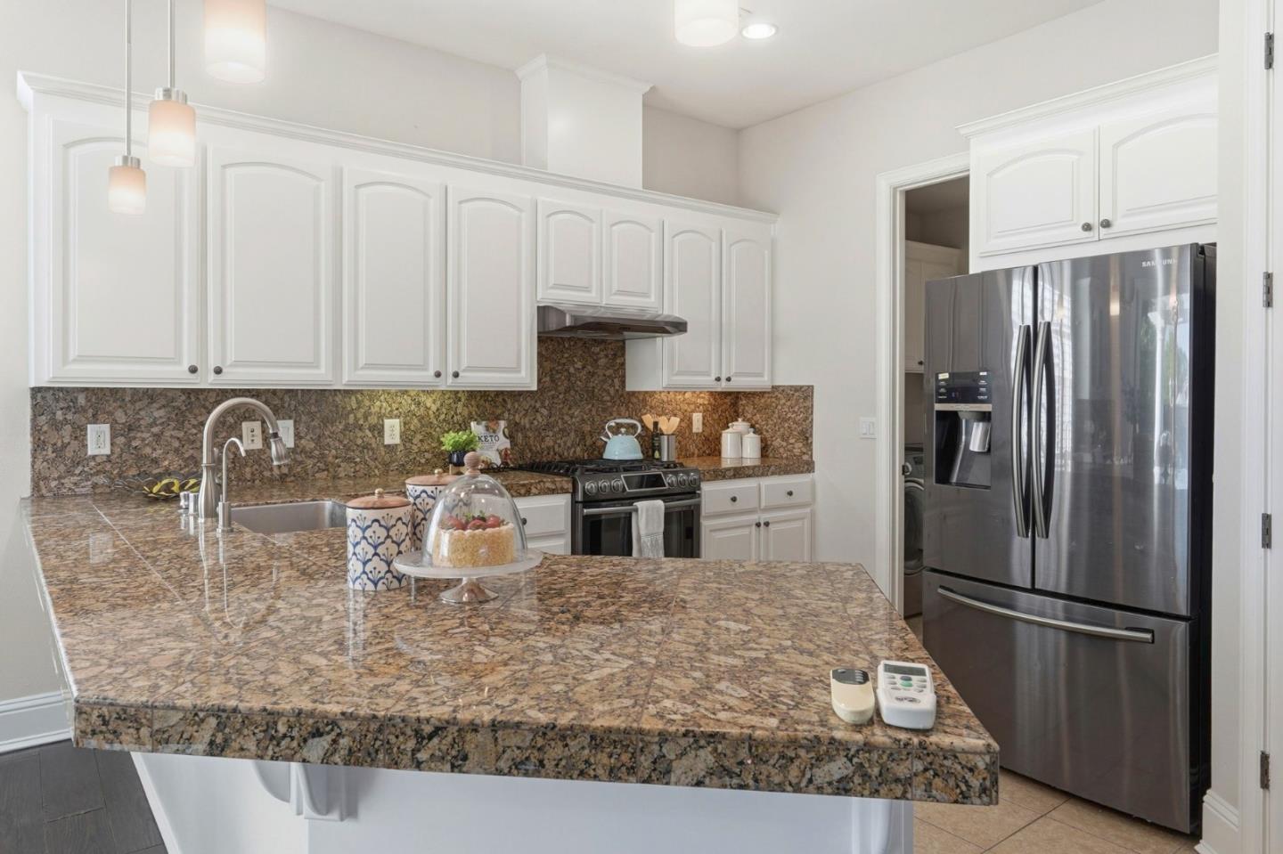 15425 La Rocca Place