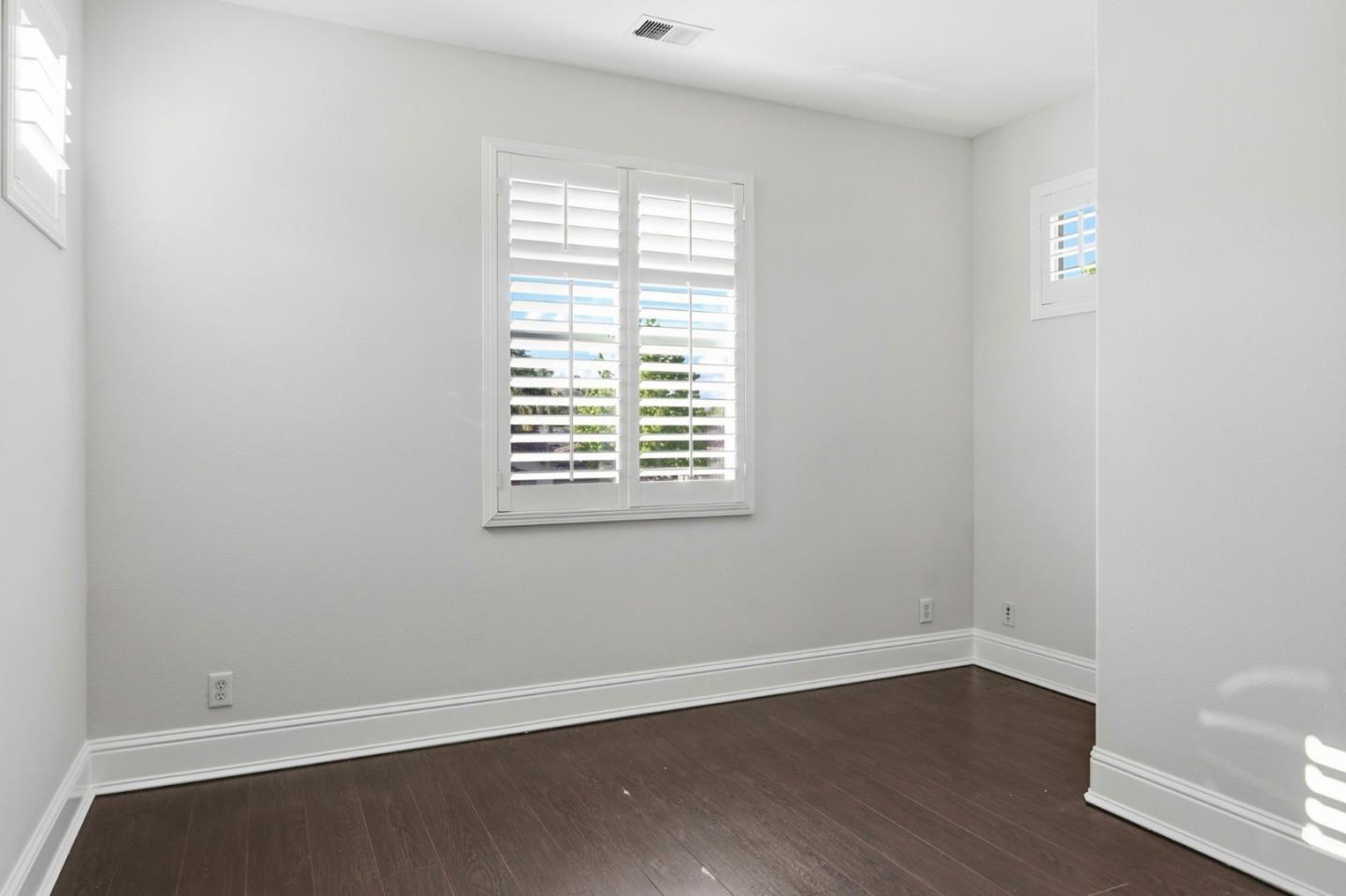 15425 La Rocca Place