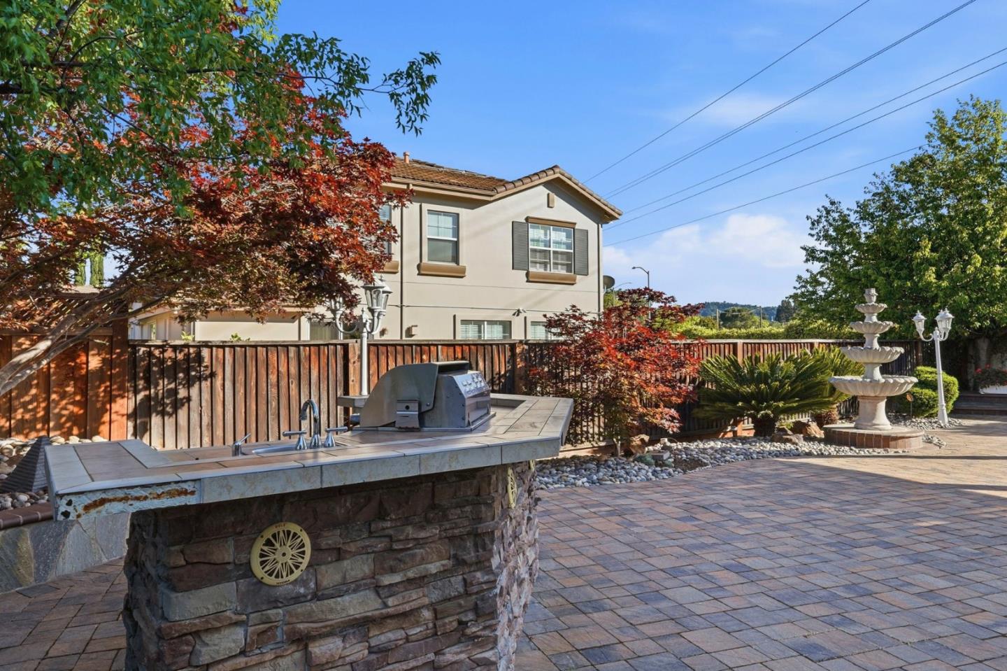 15425 La Rocca Place