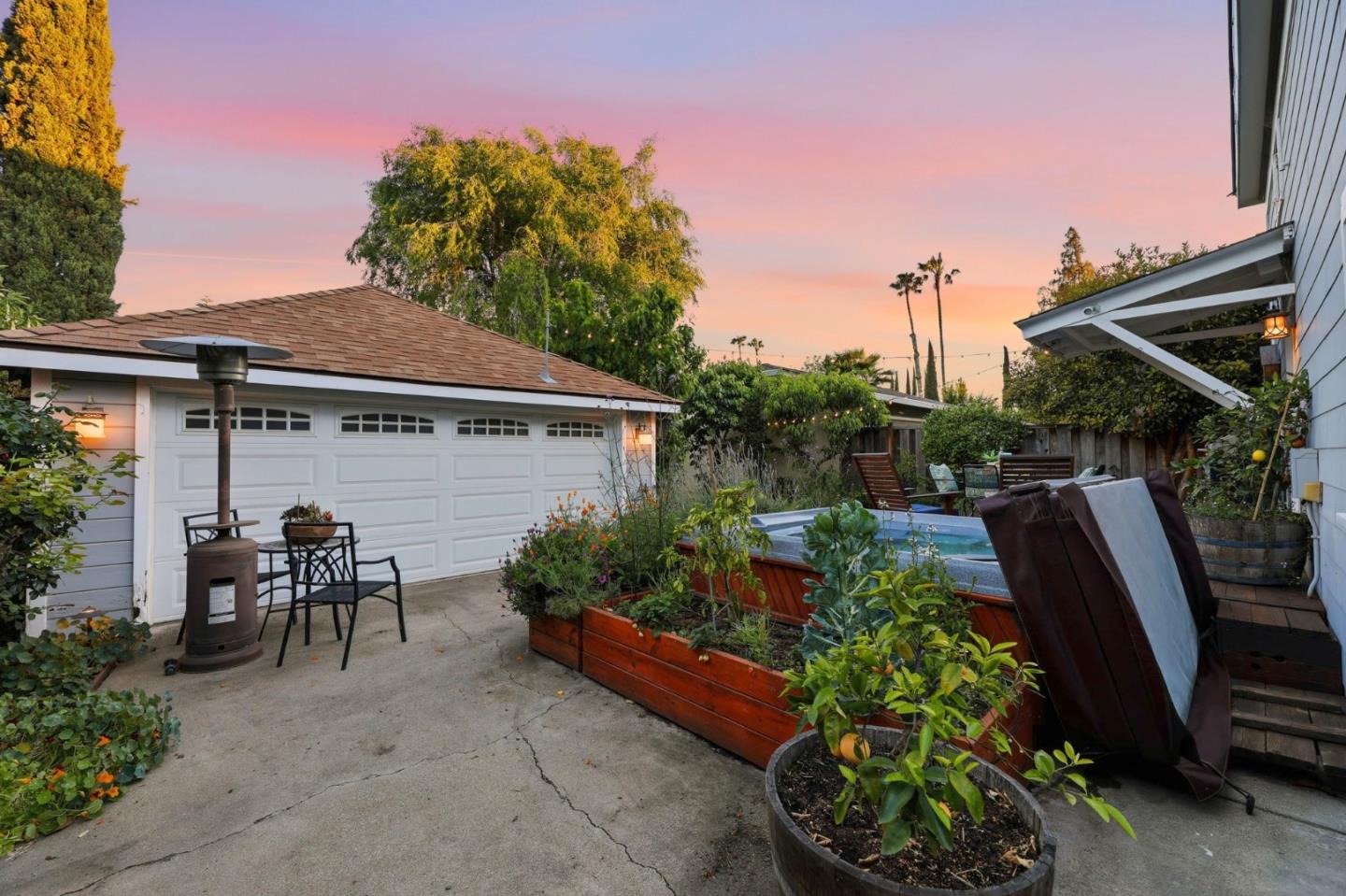 1274 Magnolia Avenue