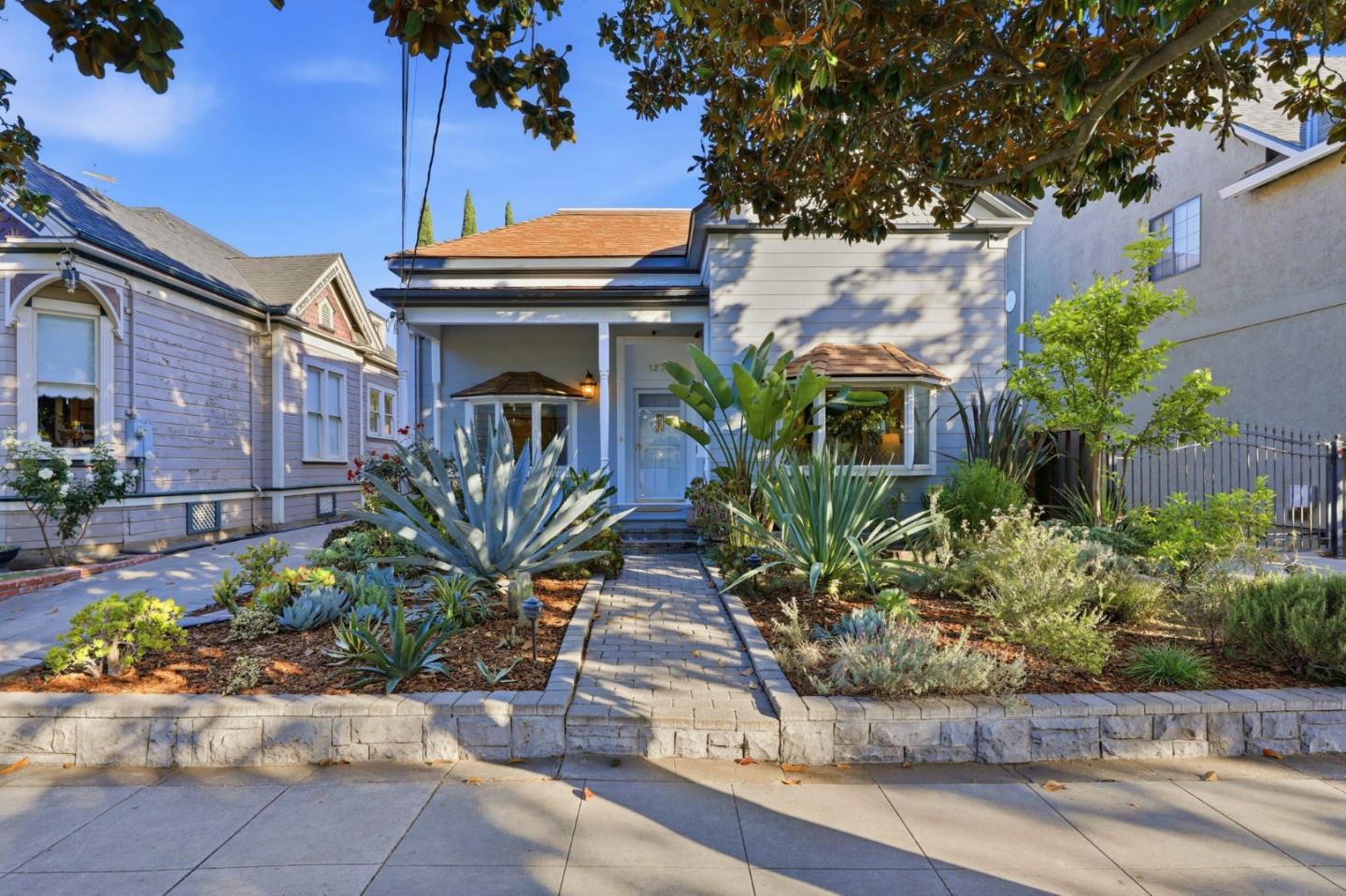 1274 Magnolia Avenue