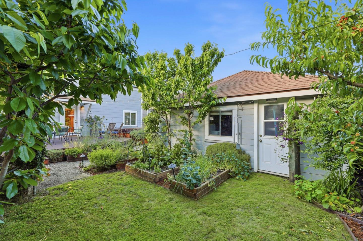 1274 Magnolia Avenue