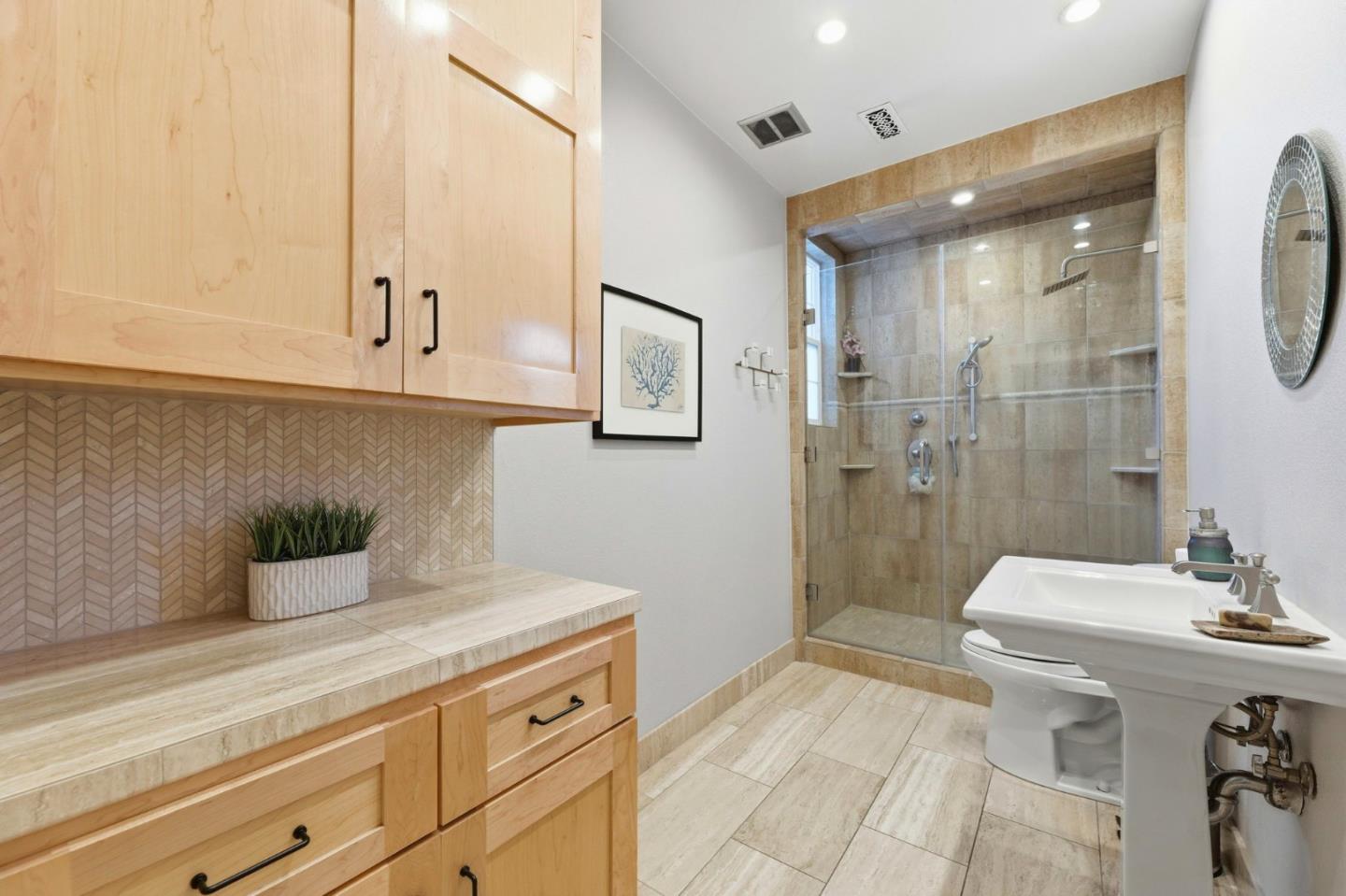 1274 Magnolia Avenue