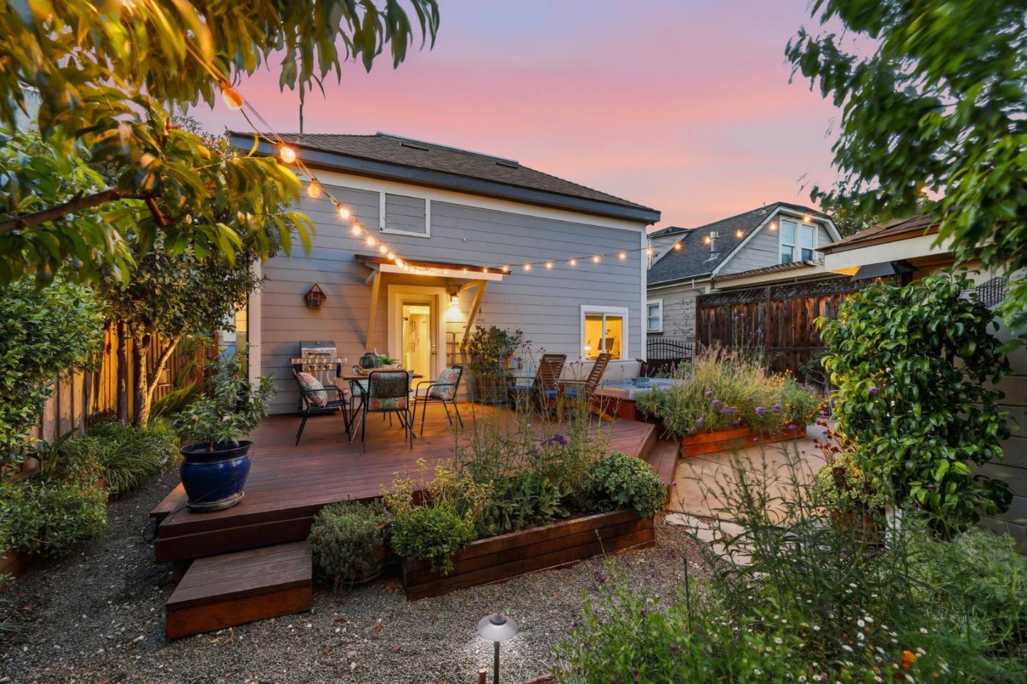 1274 Magnolia Avenue