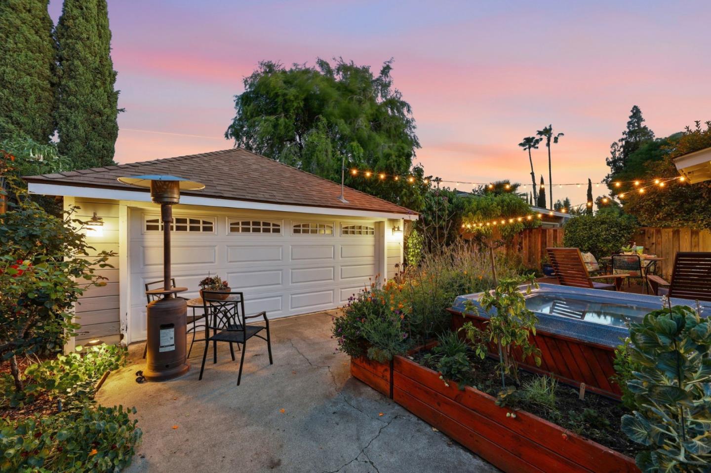 1274 Magnolia Avenue