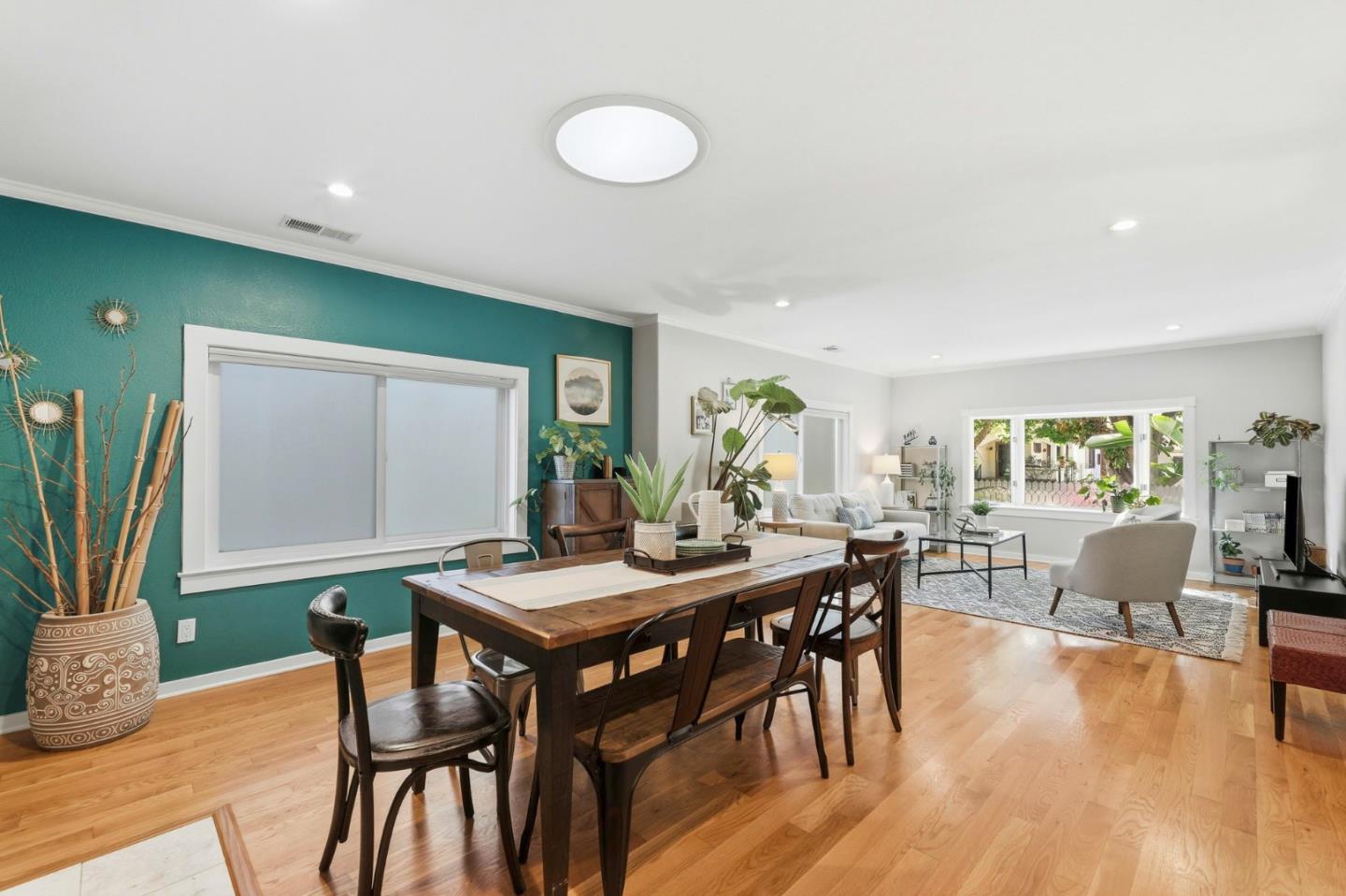 1274 Magnolia Avenue